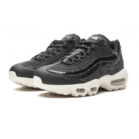 حذاء AIR MAX 95 SE MNS WMNS