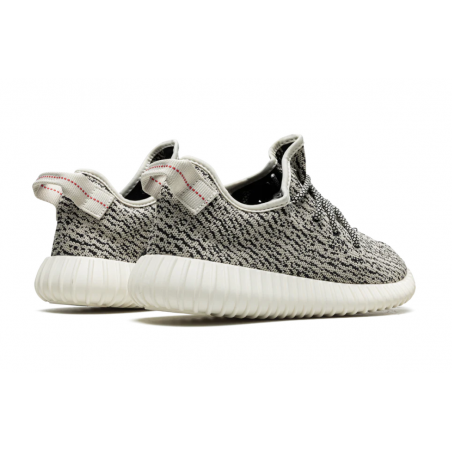 حذاء Yeezy Boost 350 "Turtle Dove 2022"