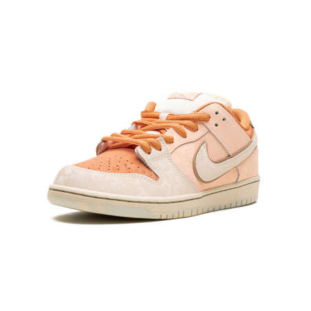 حذاء Nike SB Dunk Low Pro PRM "Guava Ice"