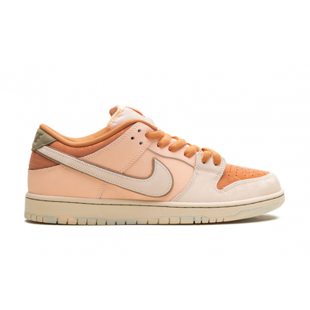 حذاء Nike SB Dunk Low Pro PRM "Guava Ice"