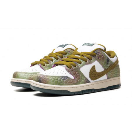 SB Dunk Low "Alexis Sablone Chameleon"