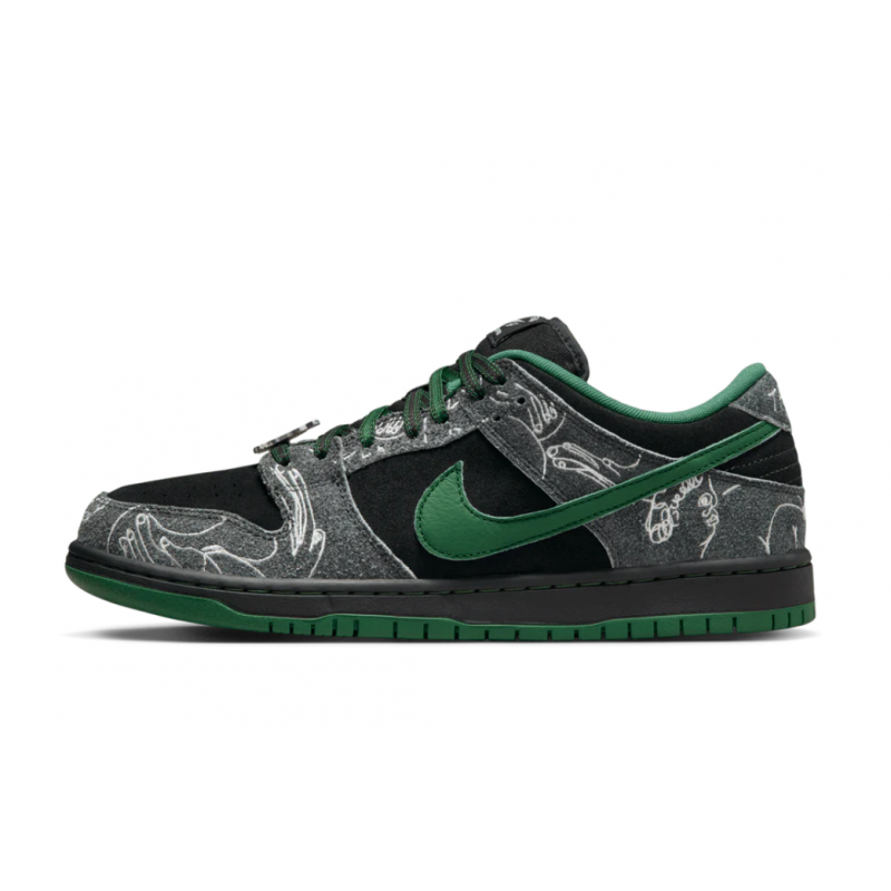 SB Dunk Low "هناك ألواح تزلج"