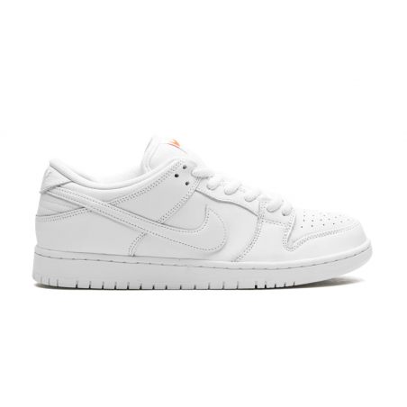 حذاء SB Dunk Low Pro "Triple White"