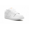 حذاء SB Dunk Low Pro "Triple White"