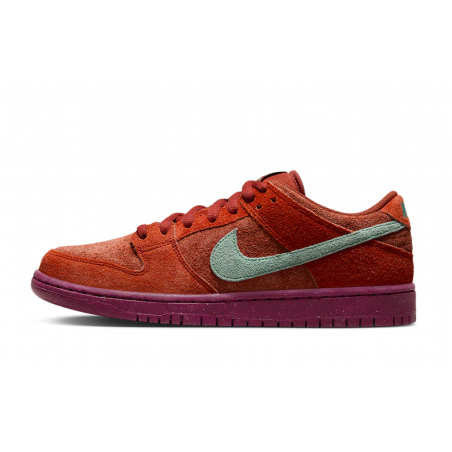 حذاء SB Dunk Low Pro Prm "Mystic Red"