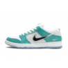 SB Dunk Low Pro QS "ألواح التزلج أبريل"