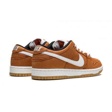 SB Dunk Low Pro ISO "Dark Russet"