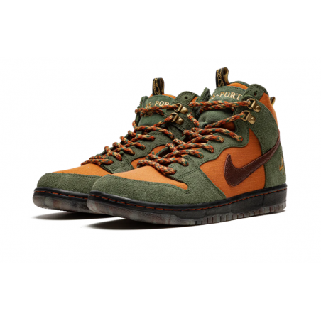 حذاء عمل SB Dunk High "Pass Port"