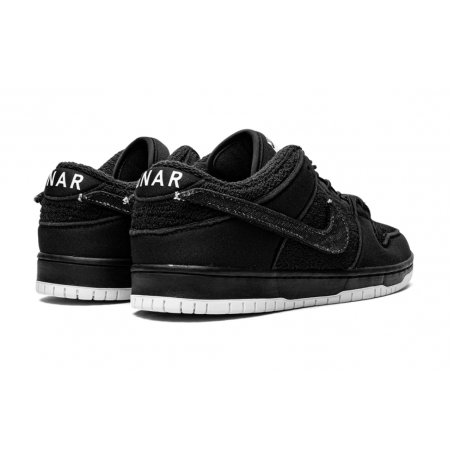 SB Dunk Low "Gnarhunters"